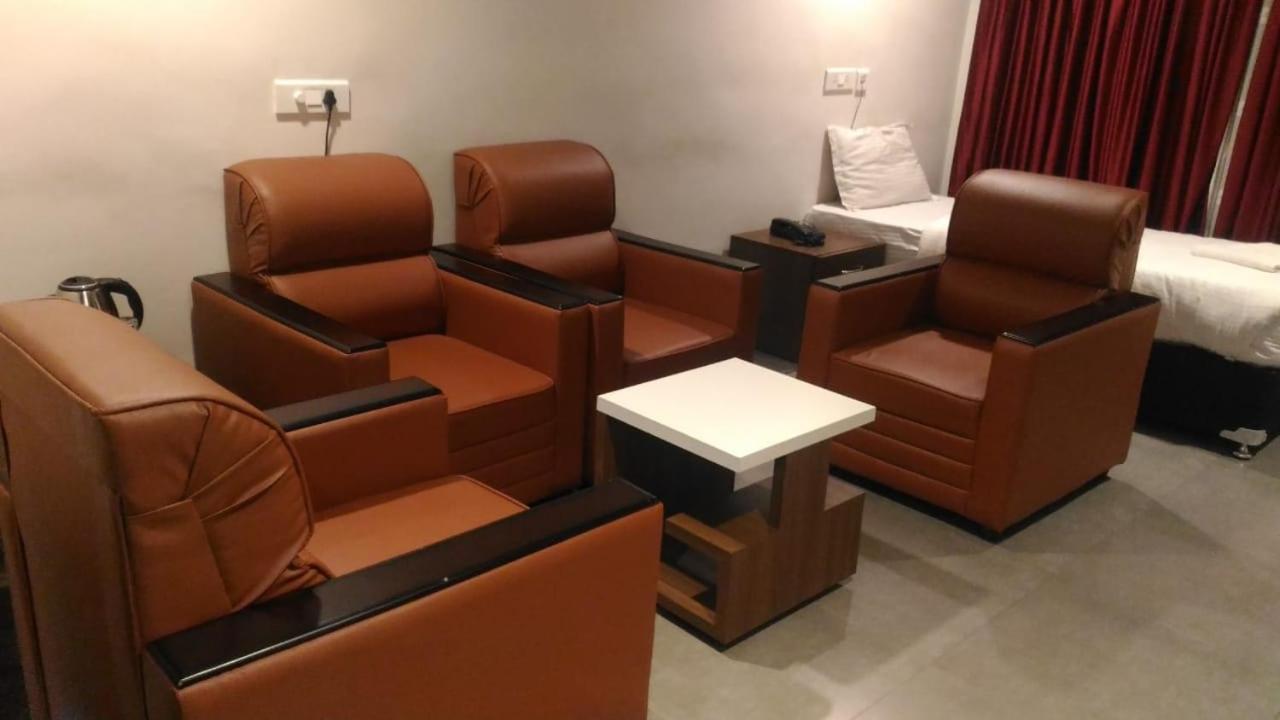 The Southgate Business Hotel Thiruvananthapuram Bagian luar foto